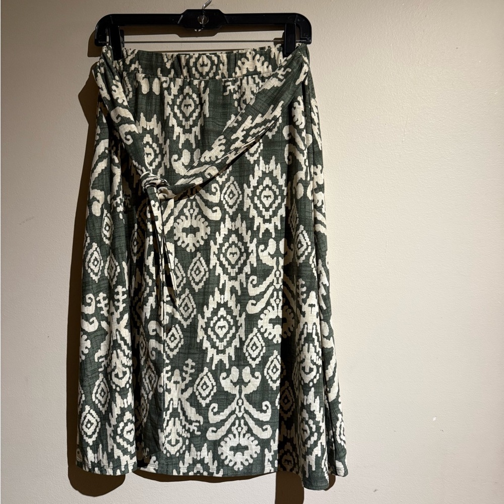 Cupio Green Boho Patterned Medium Skirt
